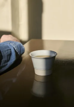 1616/ Arita Manz Contour Hojicha kop