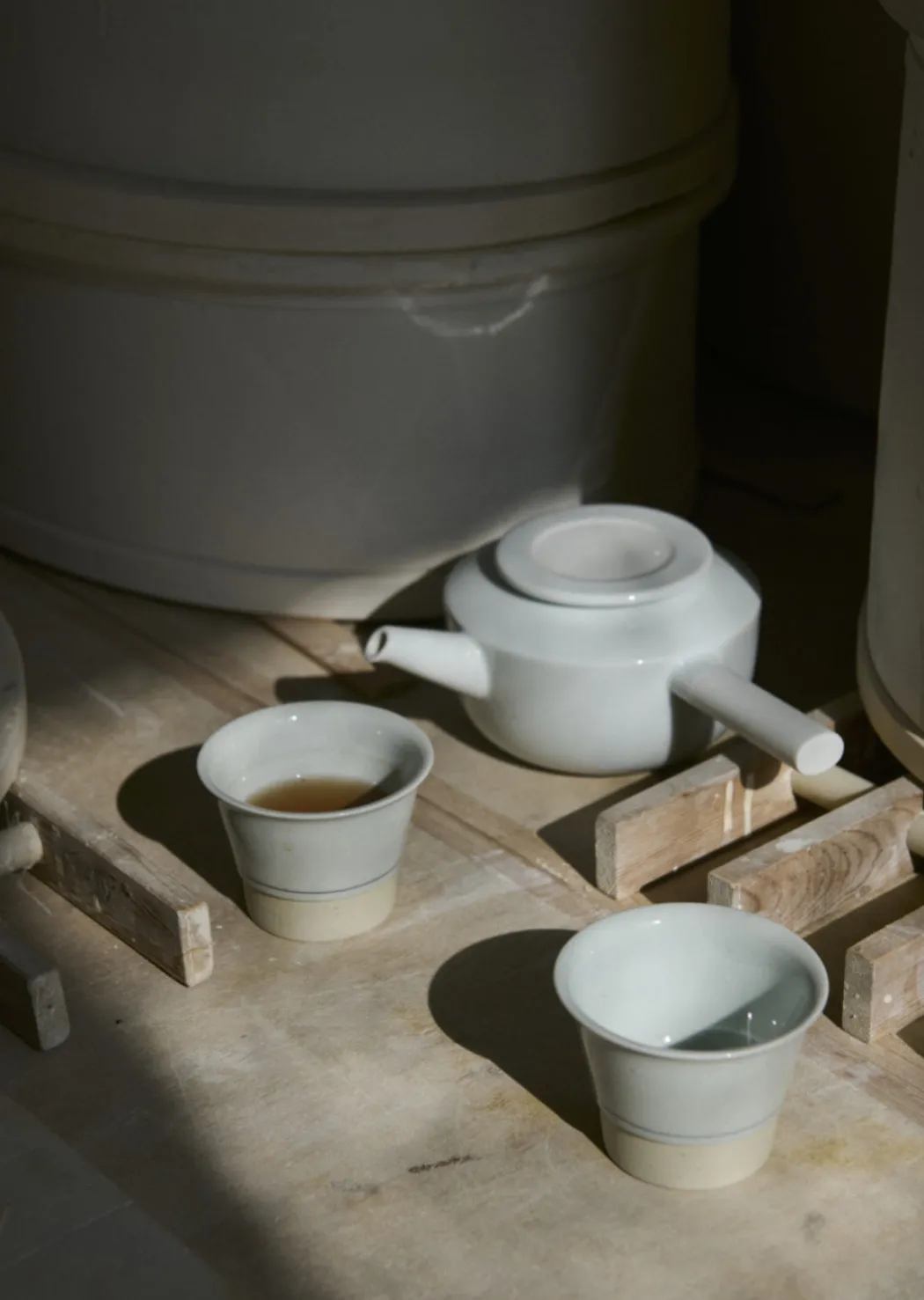 1616/ Arita Manz Contour Hojicha kop