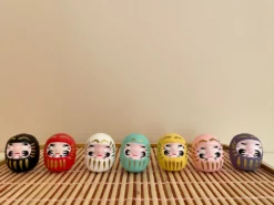 Daruma figur lille