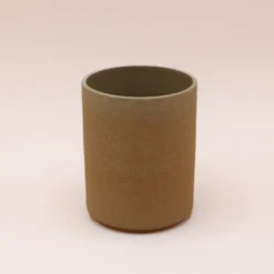 Hasami Porcelain - Krus uden hank // Natur brun HP038