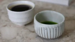 Japansk kop med hvid glasur - Mat
