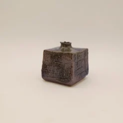 KAKU Vase
