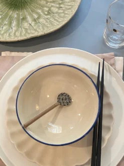 Keramikske med blåt japansk motiv