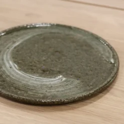 Kōyō tallerken med grøn glasur