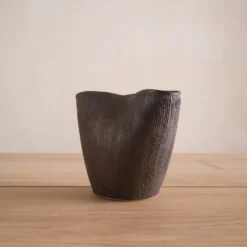 SAKI Vase