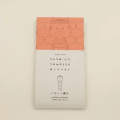 Sashiko Sampler fra Daruma - Kokeshi & Amimon