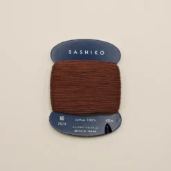 Sashiko tråd fra Daruma - Brun / 218
