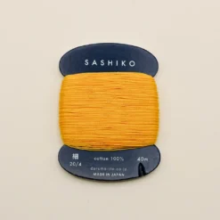 Sashiko tråd fra Daruma - Varm gul / 204