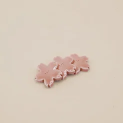 Spisepindeholder - Tre lyserøde sakura blomster