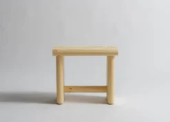 Vaarnii - 002 Ast Stool