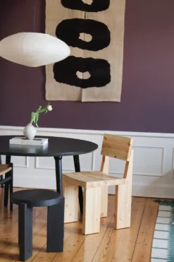 Vaarnii - 001 Dining Chair