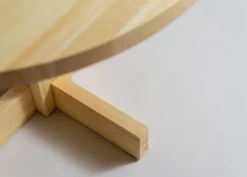 Vaarnii - 001 Dining Table Round