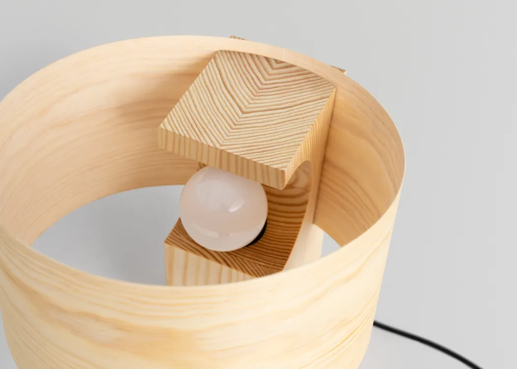 Vaarnii - 018 Hoop stor bordlampe