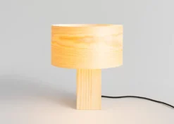 Vaarnii - 018 Hoop stor bordlampe